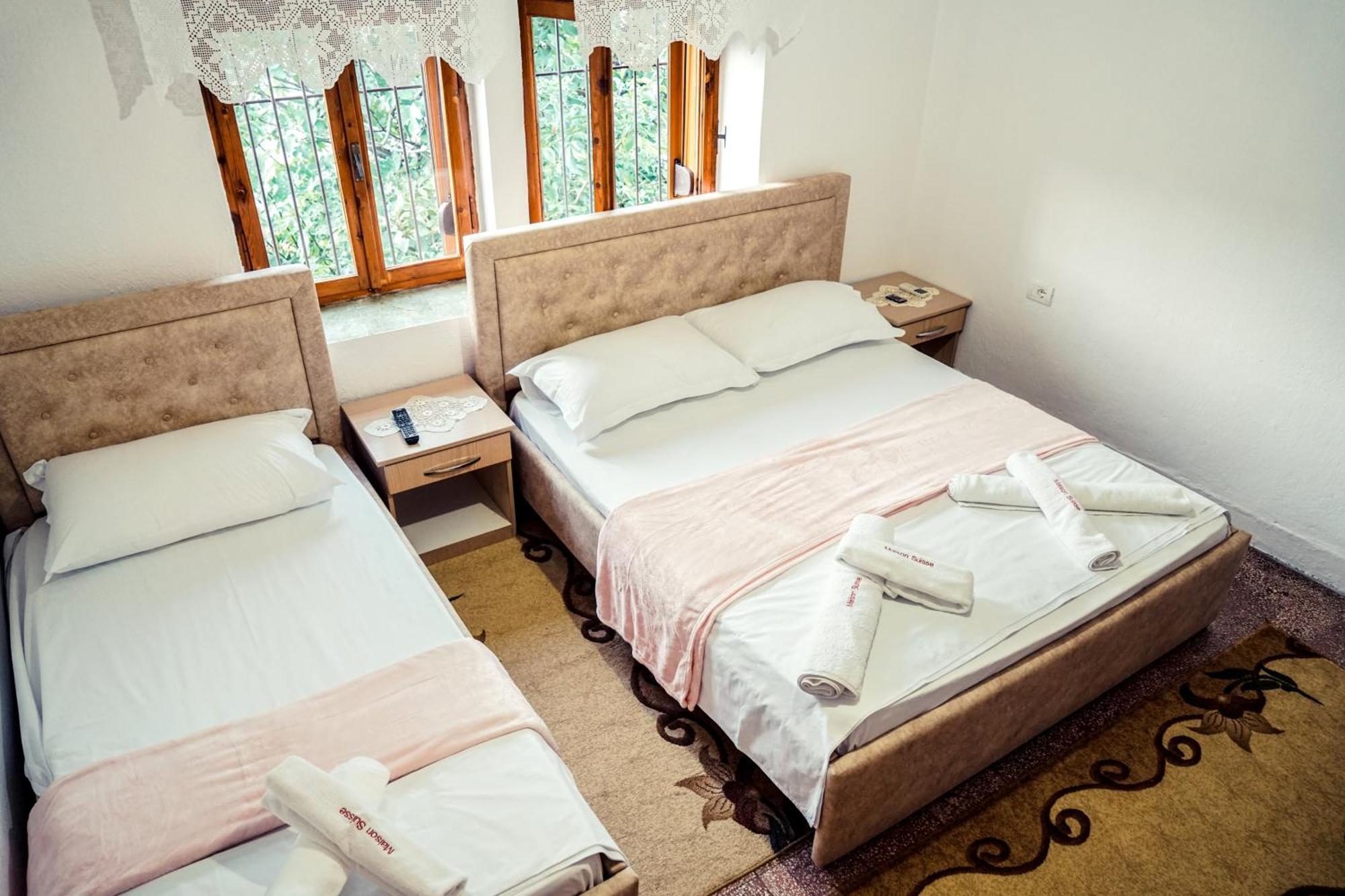 Guesthouse Arber Gjirokaster Ngoại thất bức ảnh