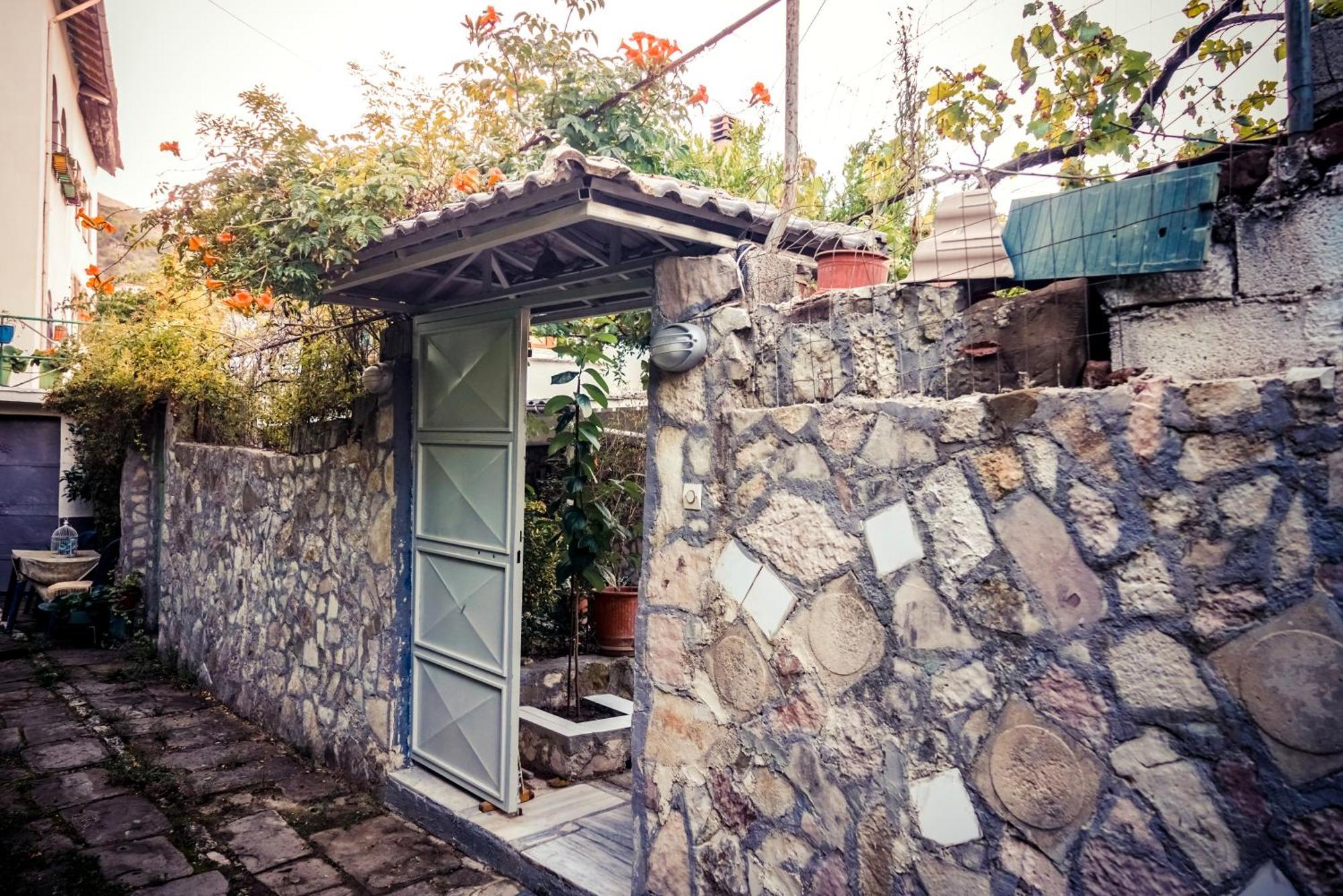 Guesthouse Arber Gjirokaster Ngoại thất bức ảnh