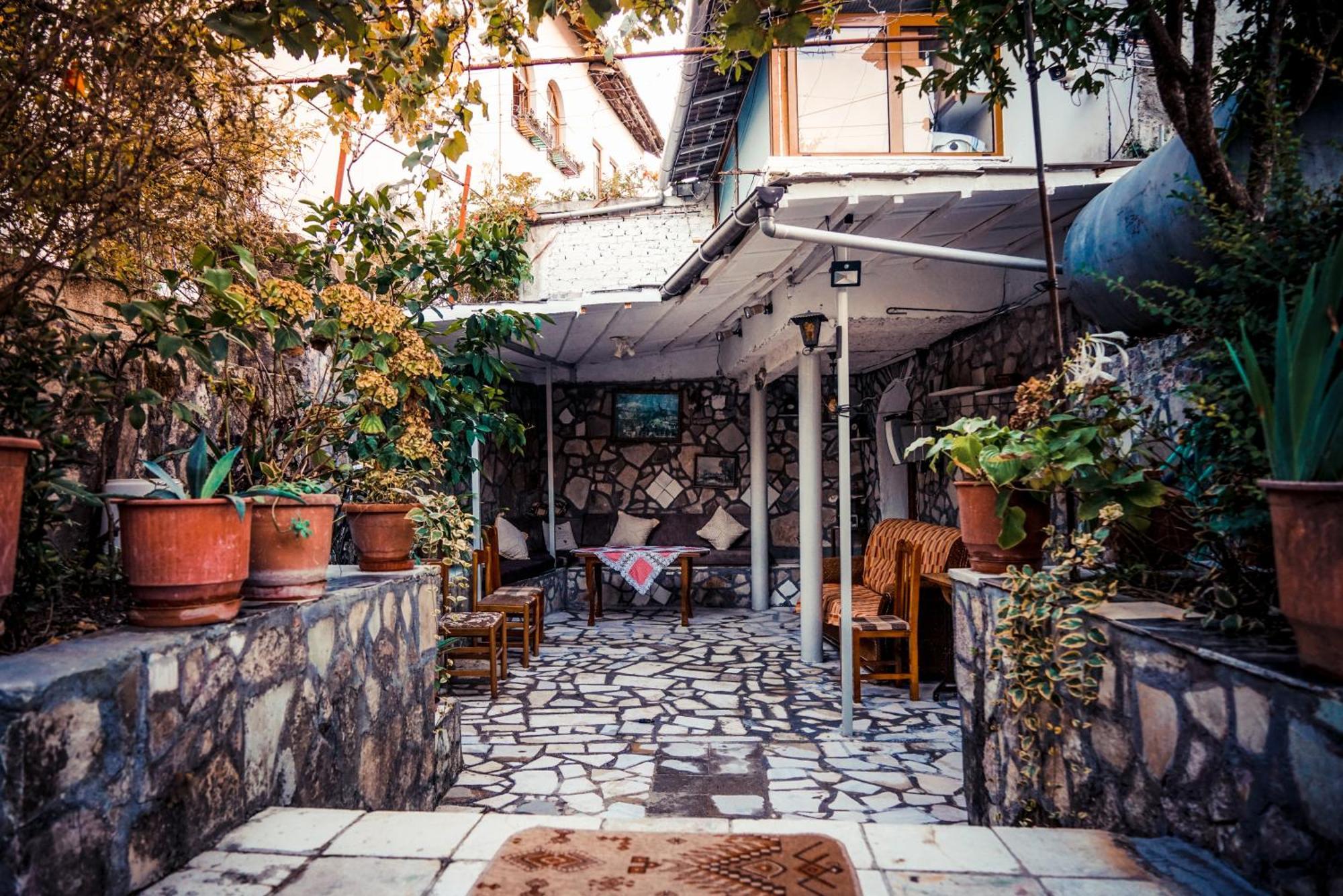 Guesthouse Arber Gjirokaster Ngoại thất bức ảnh